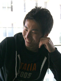 プロフィール
